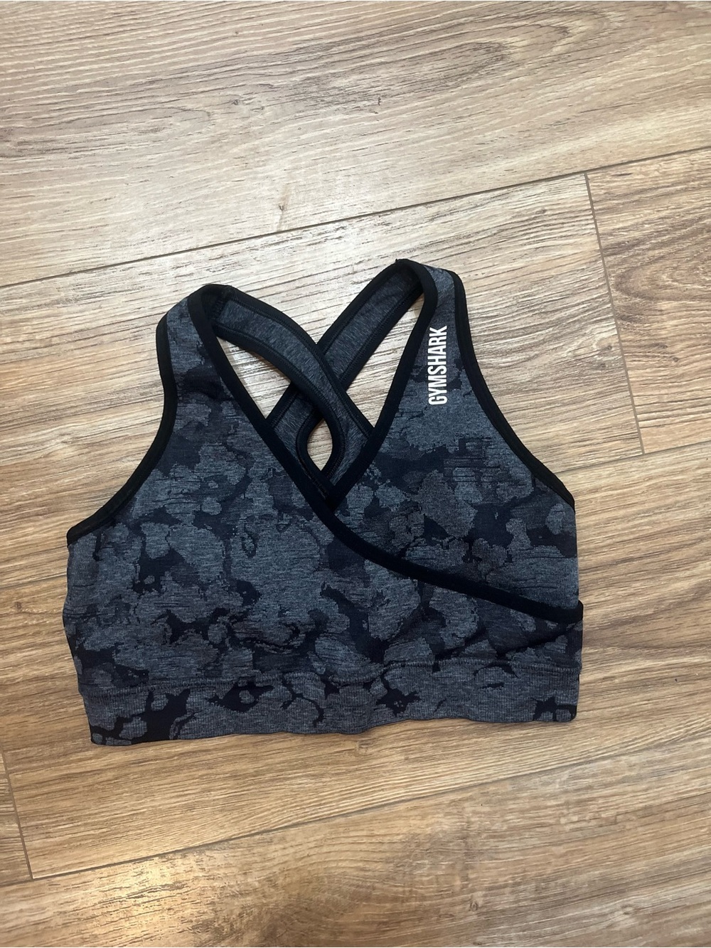 Gymshark Adapt Camo Seamless Sports Bra Black Gray Medium